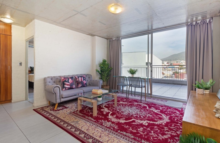 1 Bedroom Property for Sale in Woodstock Western Cape